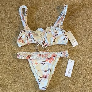 NWT Tobi bikini. Top size medium, bottom size small